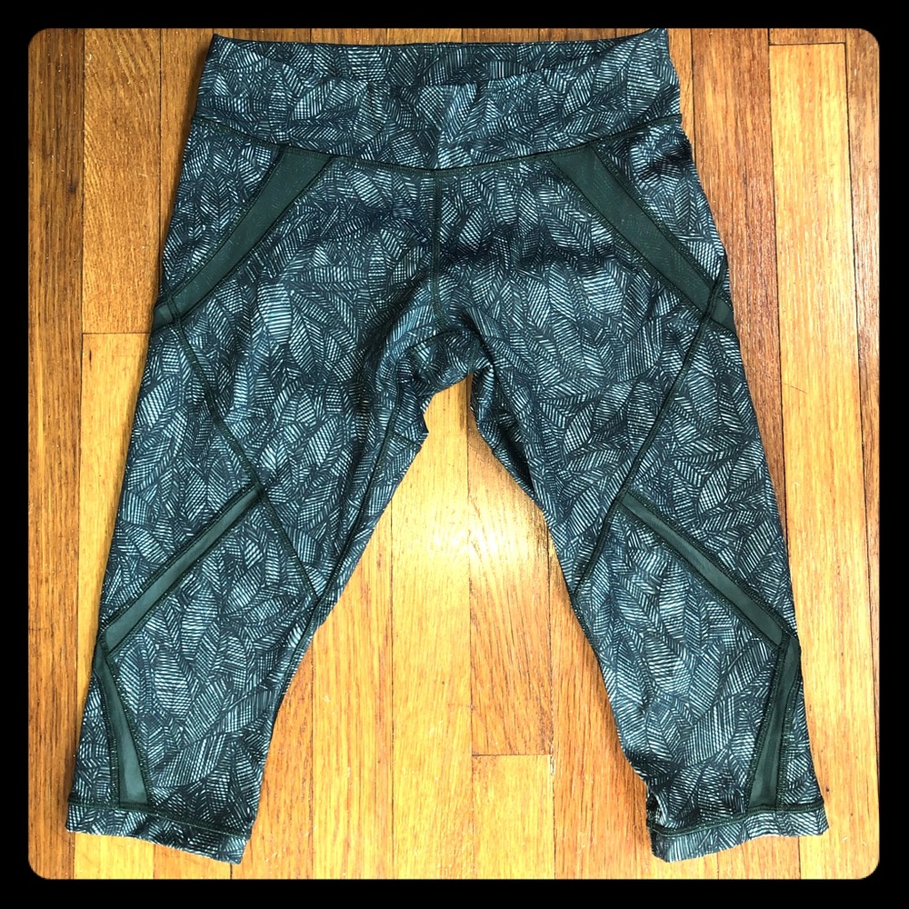 Lululemon Capri pants